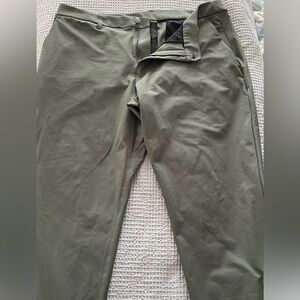 Lululemon ABC Classic-Fit Army Green Trouser 38x30"L *Warpstreme